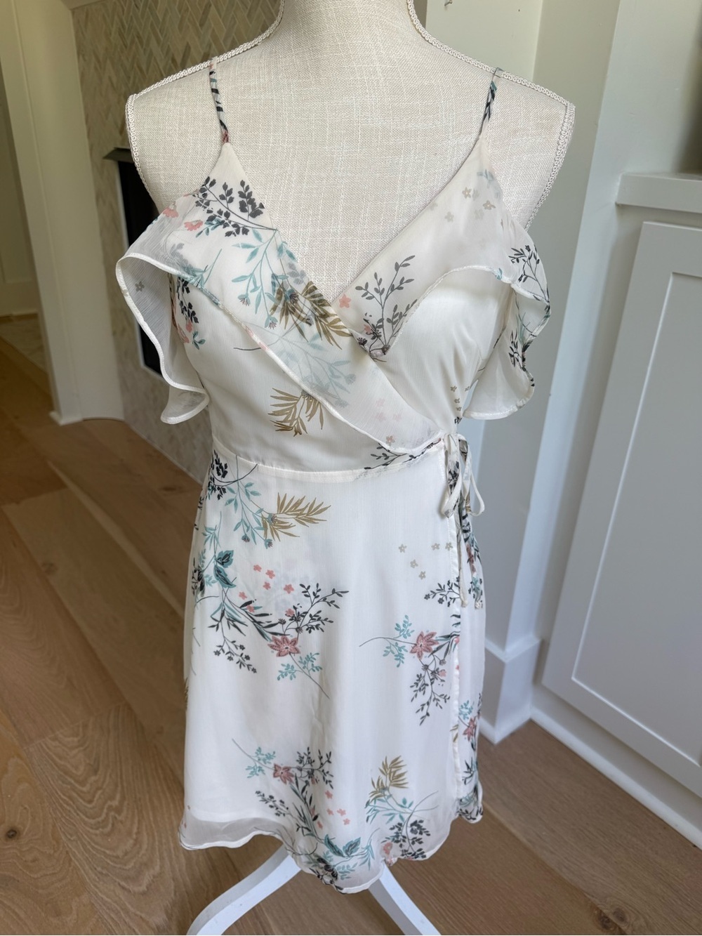 Women's Cream Floral Wrap Dress - Elegant Ruffle Detail medium